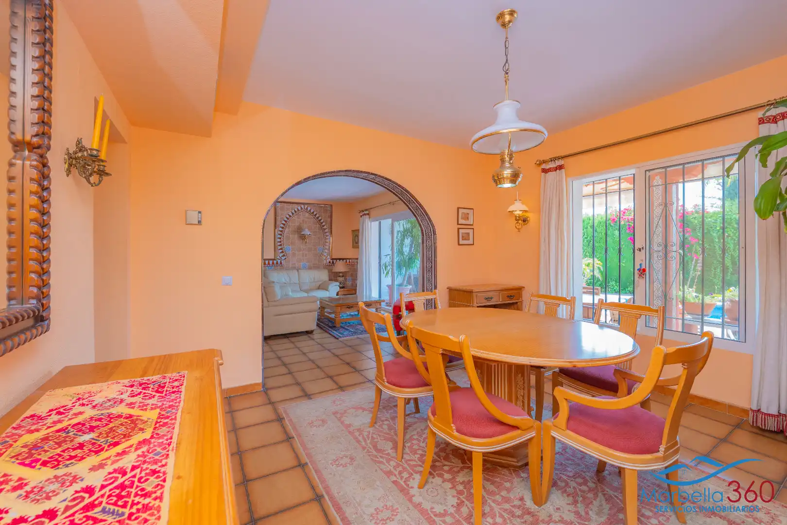 Comedor de Casa o chalet en venta en Marbella con Aire acondicionado, Jardín privado y Terraza