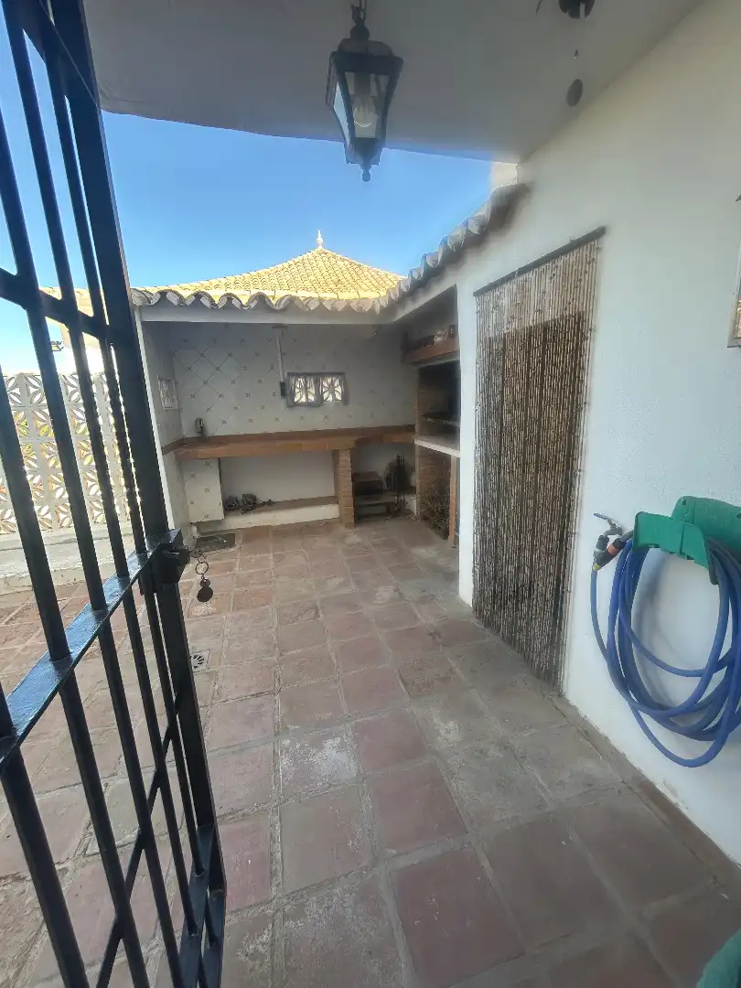 Terrassa de Casa adosada en venda en Alhaurín de la Torre amb Aire condicionat, Jardí privat i Terrassa