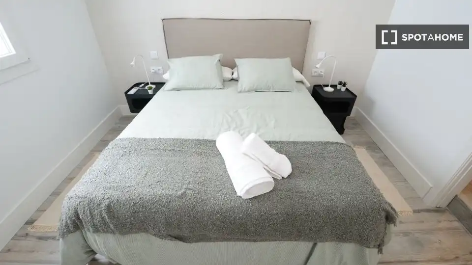 Room in El Pópulo - Santa María