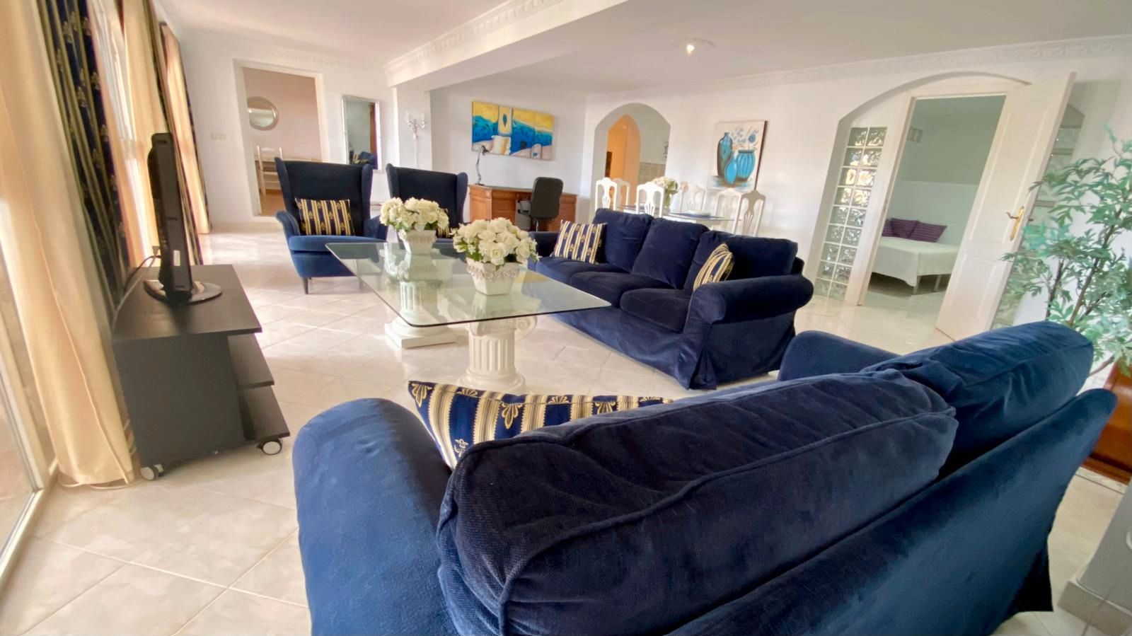 Living room of Flat to rent in Mijas  with Air Conditioner, Parquet flooring and Terrace
