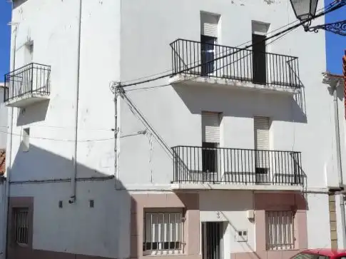 Habitatge en venda a General margallo 3