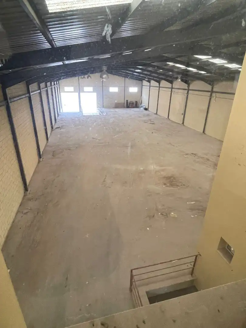 Nave industrial de alquiler en Antequera