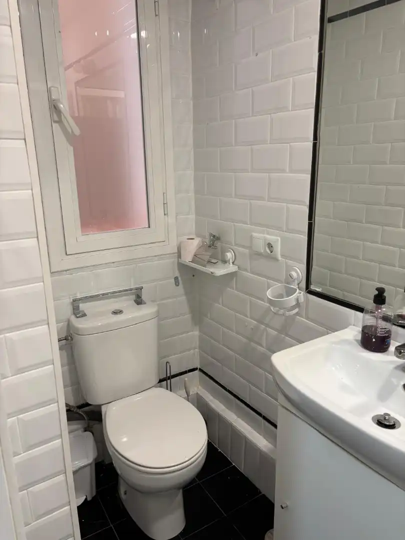 Baño de Piso en venta en Madrid con Aire acondicionado, Calefacción y Amueblado