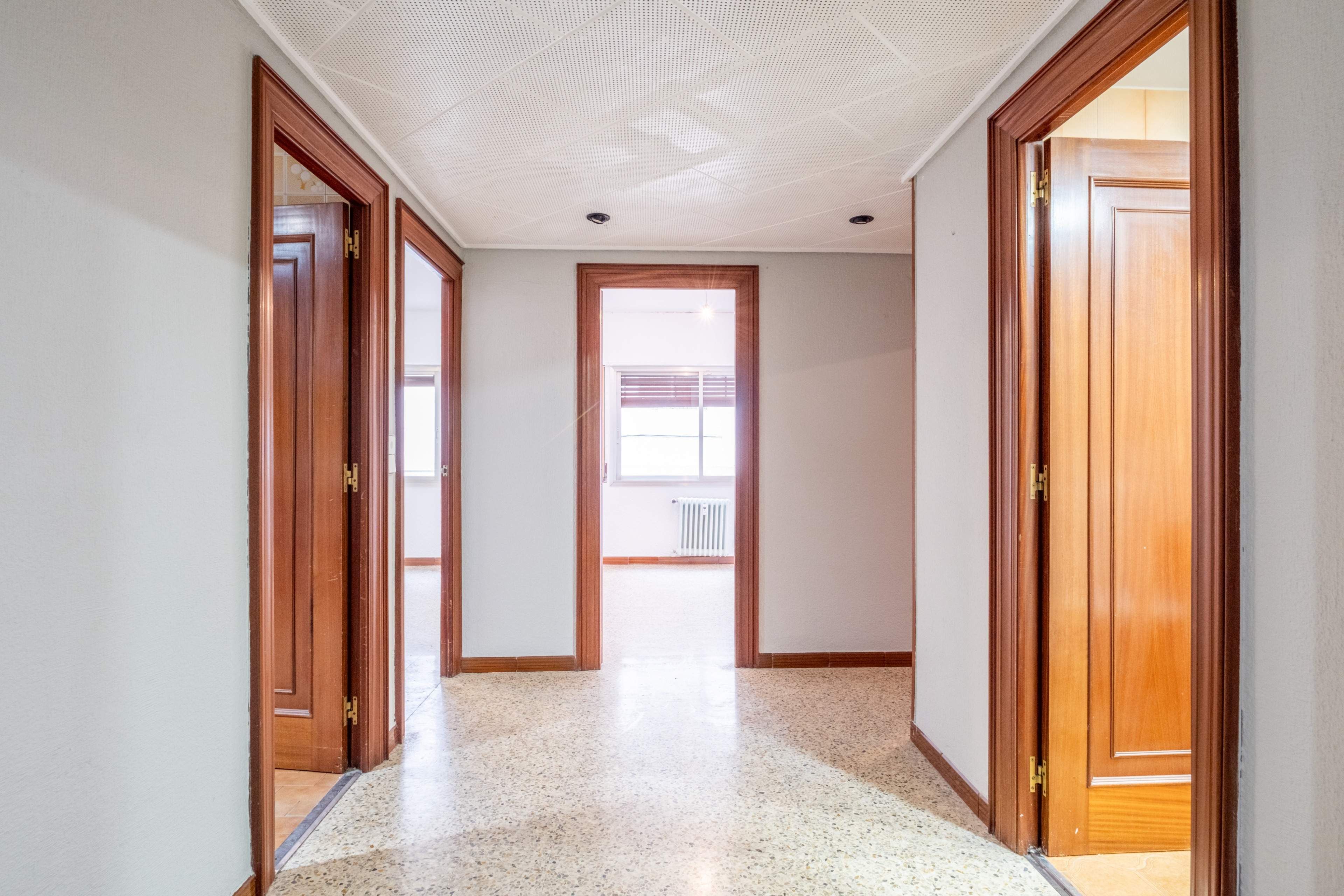 Pis en venda en  Zaragoza Capital amb Terrassa, Traster i Balcó