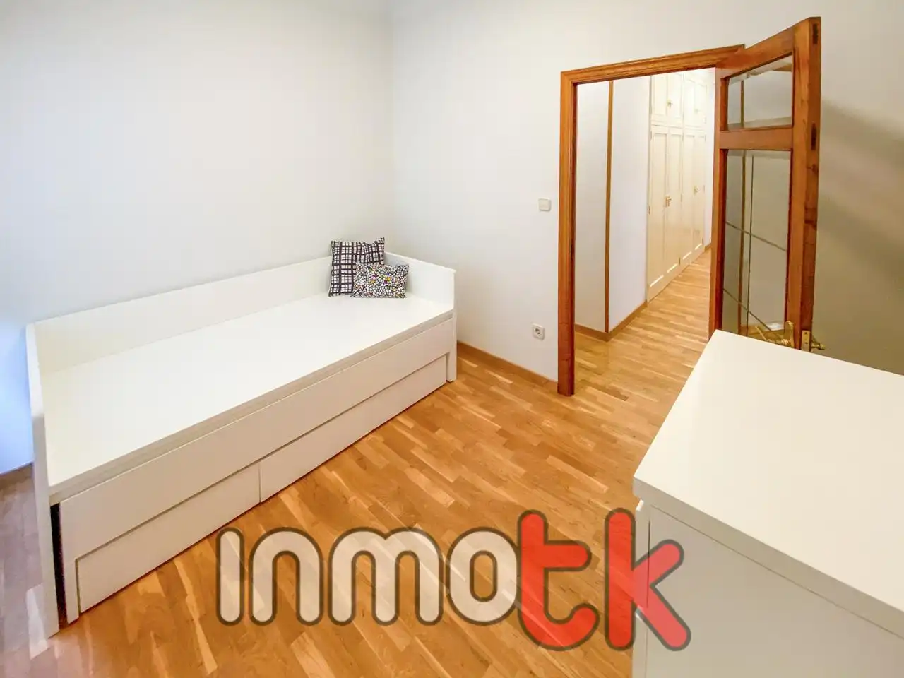 Bedroom of Flat for rent in A Coruña Capital   with Heating, Parquet flooring and Furnished