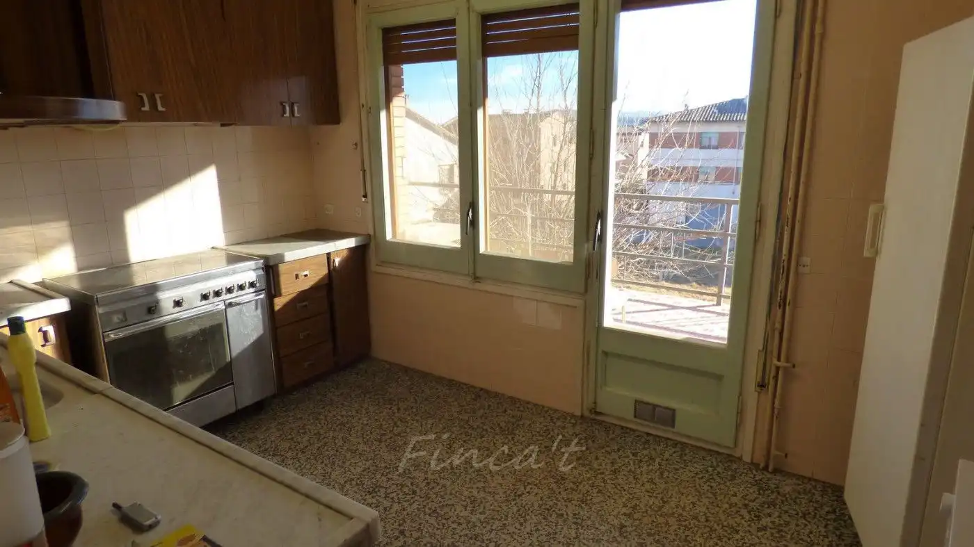 Cuina de Casa o xalet en venda en Moià amb Calefacció, Terrassa i Traster