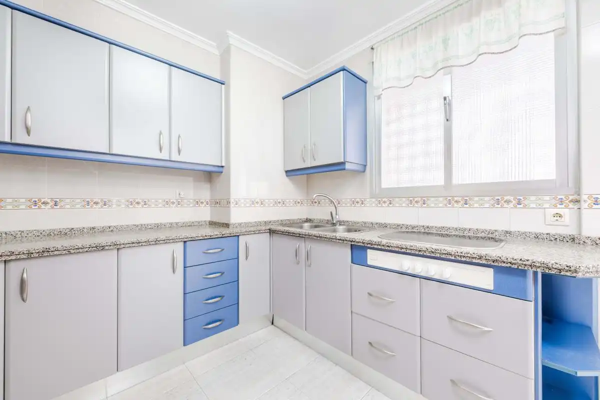 Kitchen of Flat for sale in Sevilla  with Air Conditioner, Heating and Private garden