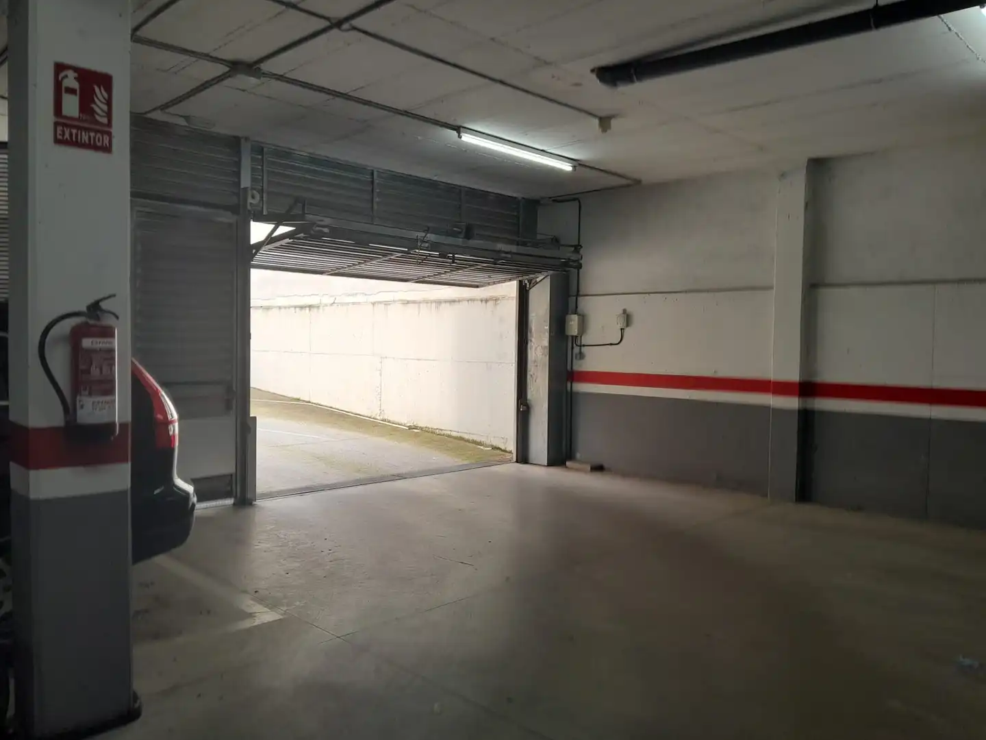 Aparcament de Pis en venda en Montcada i Reixac amb Aire condicionat, Calefacció i Moblat