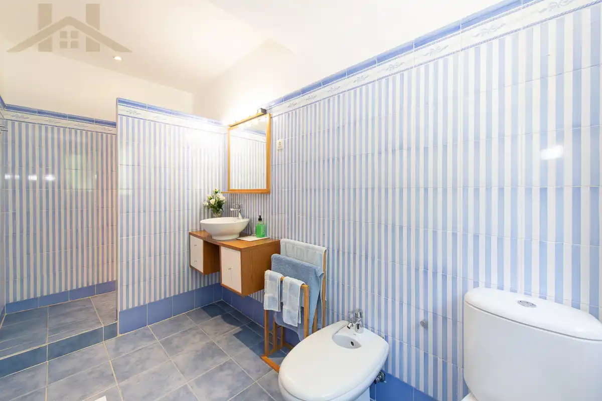 Baño de Casa o chalet en venta en Tres Cantos con Aire acondicionado, Calefacción y Jardín privado