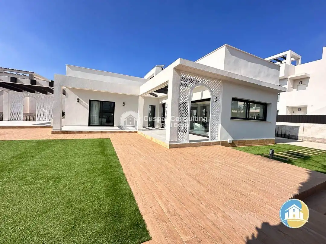 Vista exterior de Casa o chalet en venta en Rojales con Aire acondicionado, Calefacción y Jardín privado