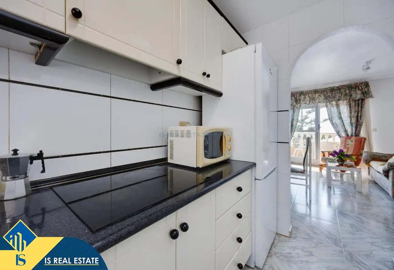 Apartamento con piscina en venta en Playa de los Locos, imagen 13