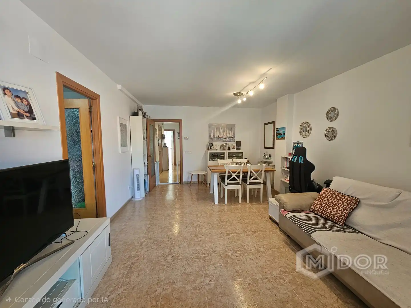 Flat with terrace for sale in Ronda de l'Arquitecte Guitart 41, imagen 5