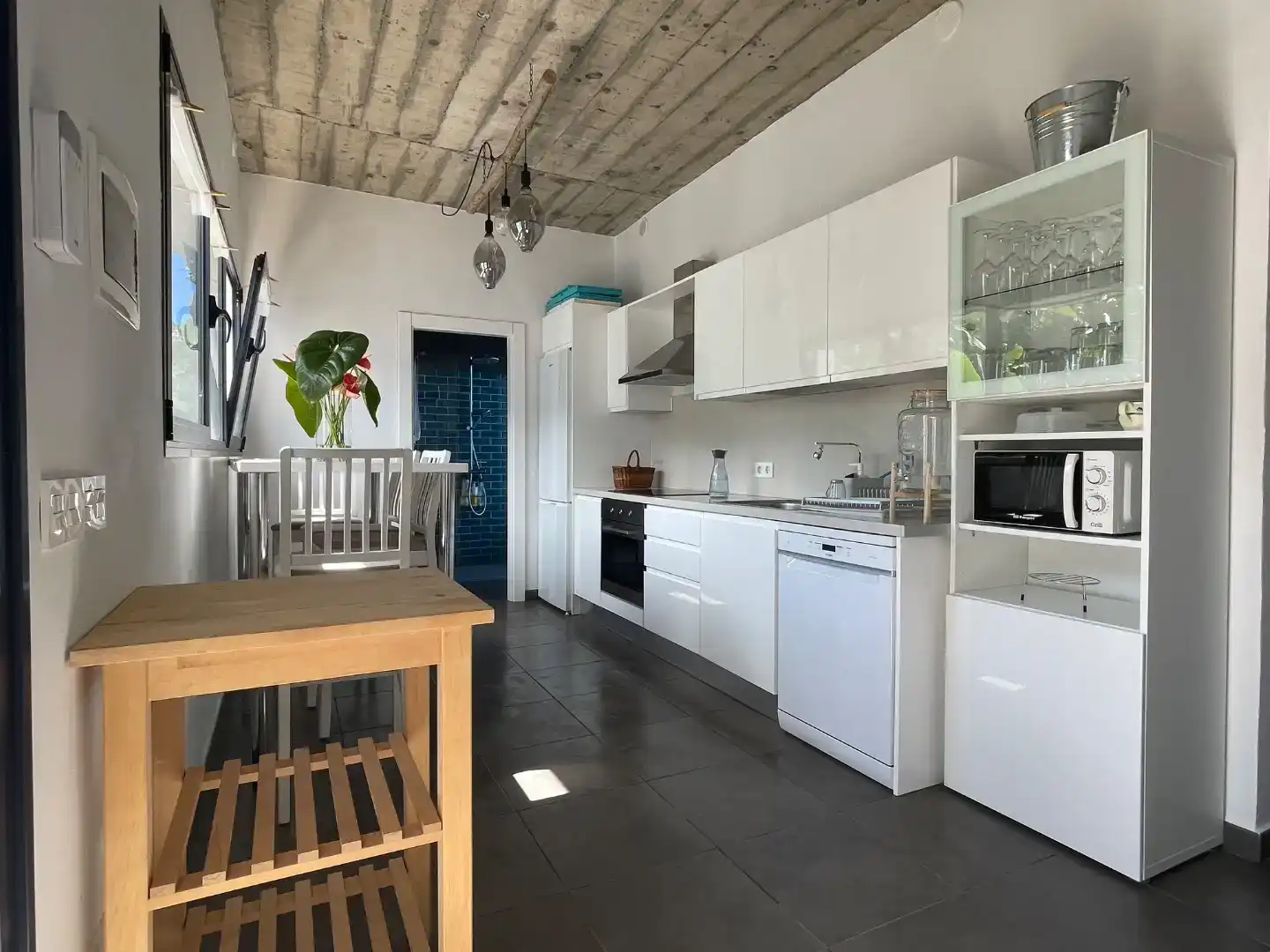 Cuina de Apartament de lloguer en Barlovento amb Jardí privat i Moblat