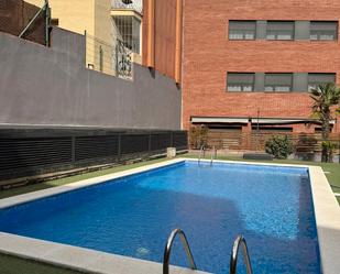 Piscina de Pis en venda en Badalona amb Aire condicionat, Calefacció i Parquet