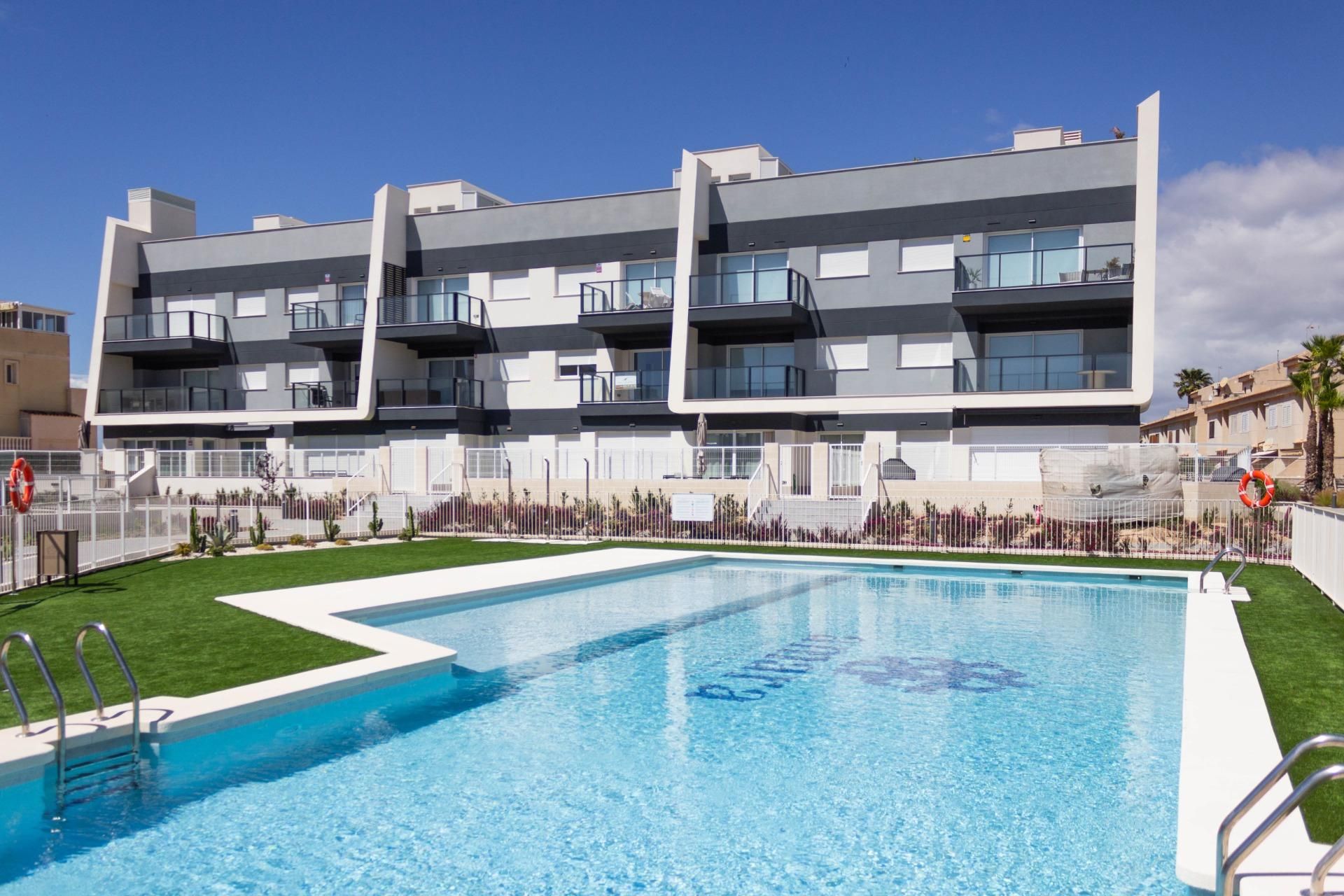 Swimming pool of Apartment for sale in Santa Pola  with Air Conditioner, Heating and Private garden