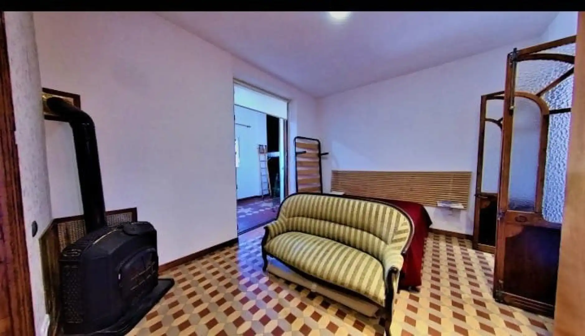 Piso en venta en Sax con Balcón