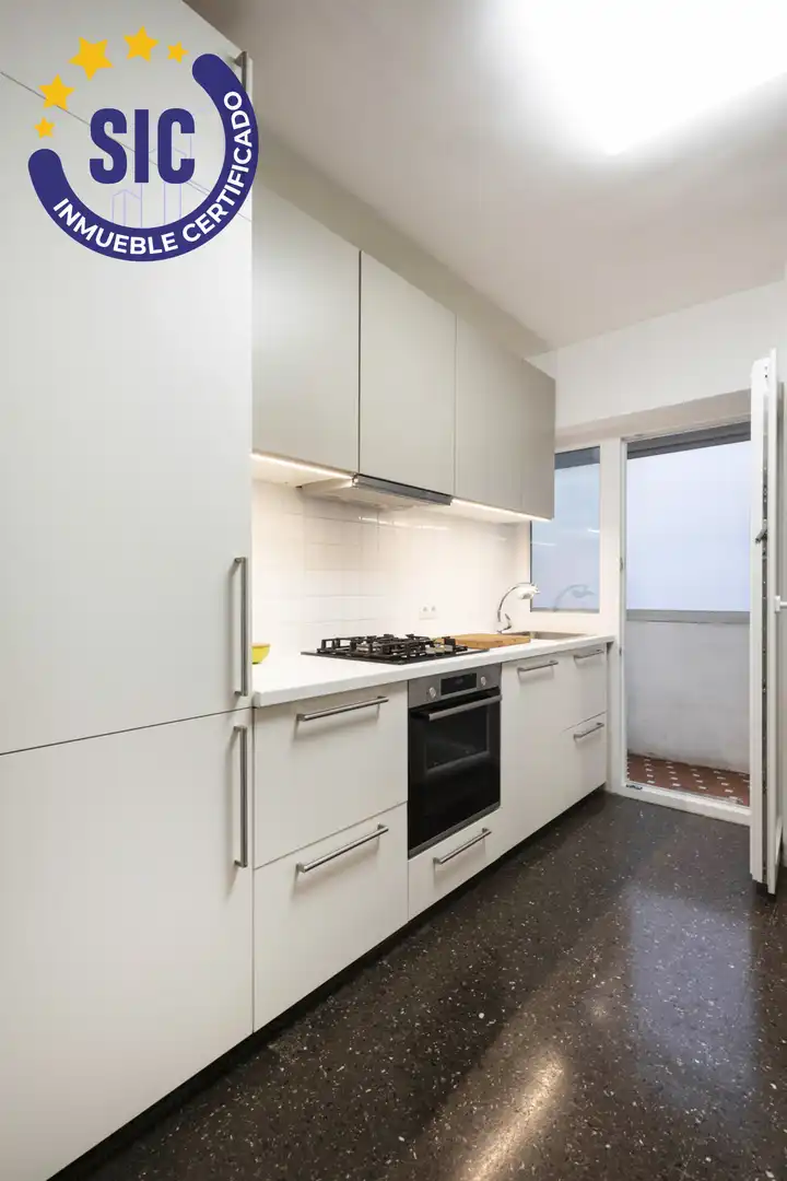 Kitchen of Flat for sale in Valencia  with Air Conditioner and Terrace