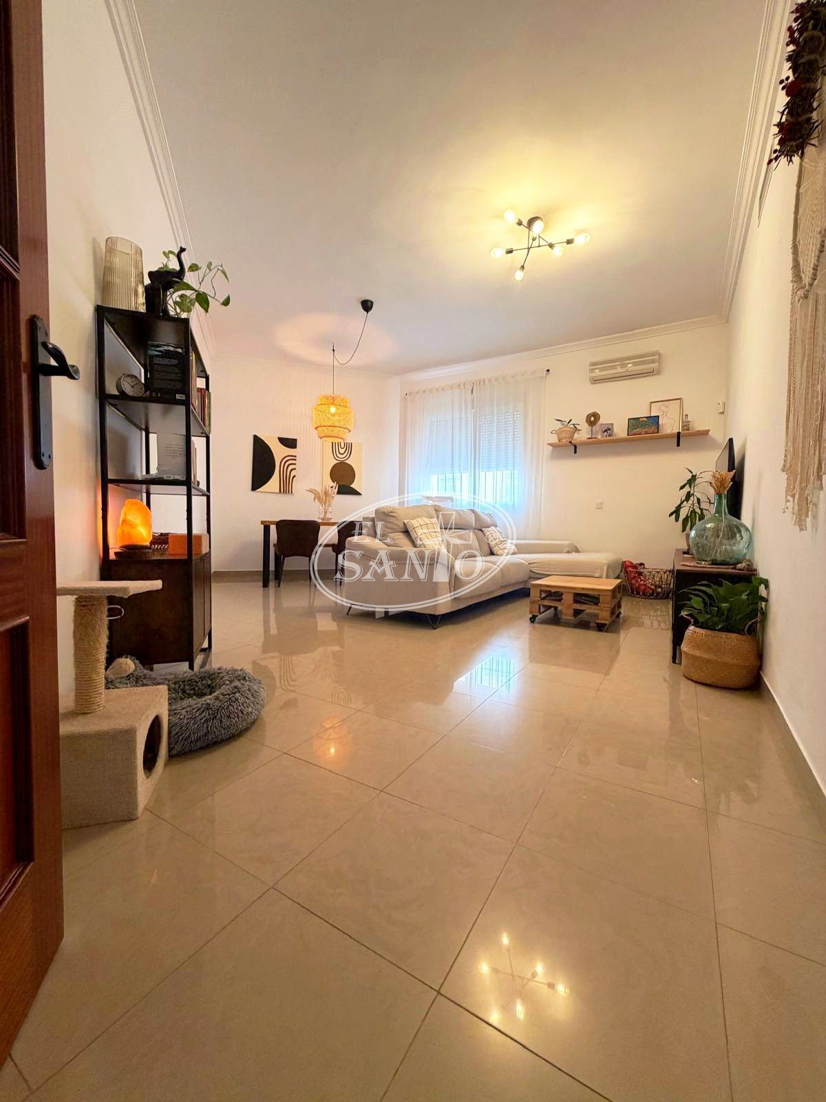 Sala d'estar de Casa o xalet en venda en  Córdoba Capital amb Aire condicionat, Terrassa i Traster