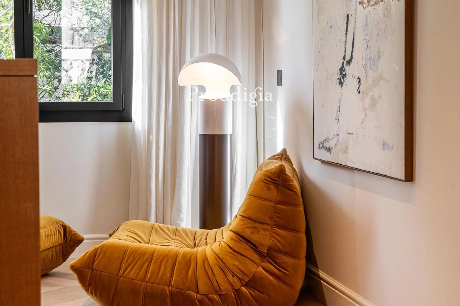 Dormitori de Casa o xalet en venda en Barcelona amb Aire condicionat, Calefacció i Jardí privat