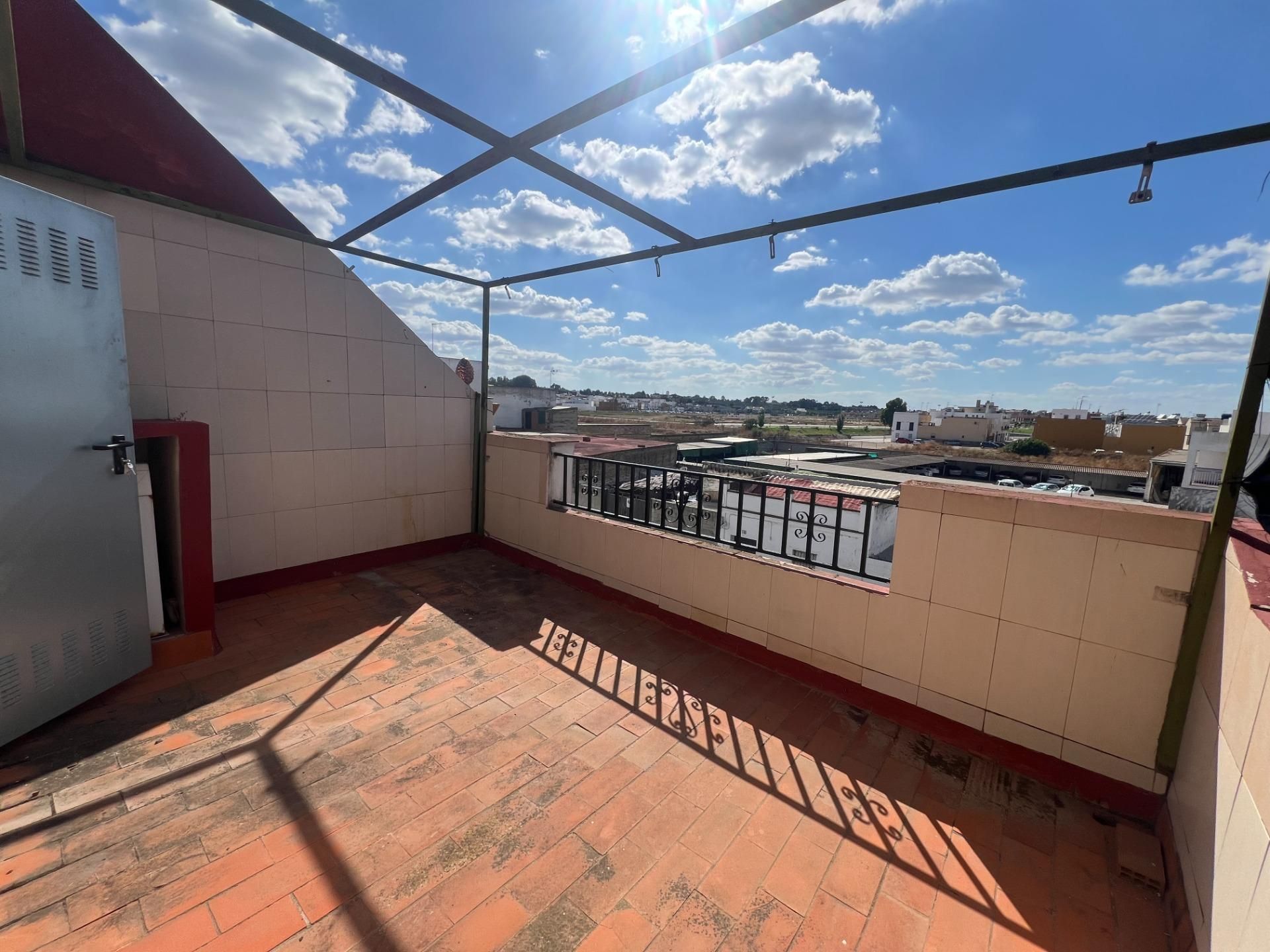 Terrassa de Casa o xalet en venda en Coria del Río
