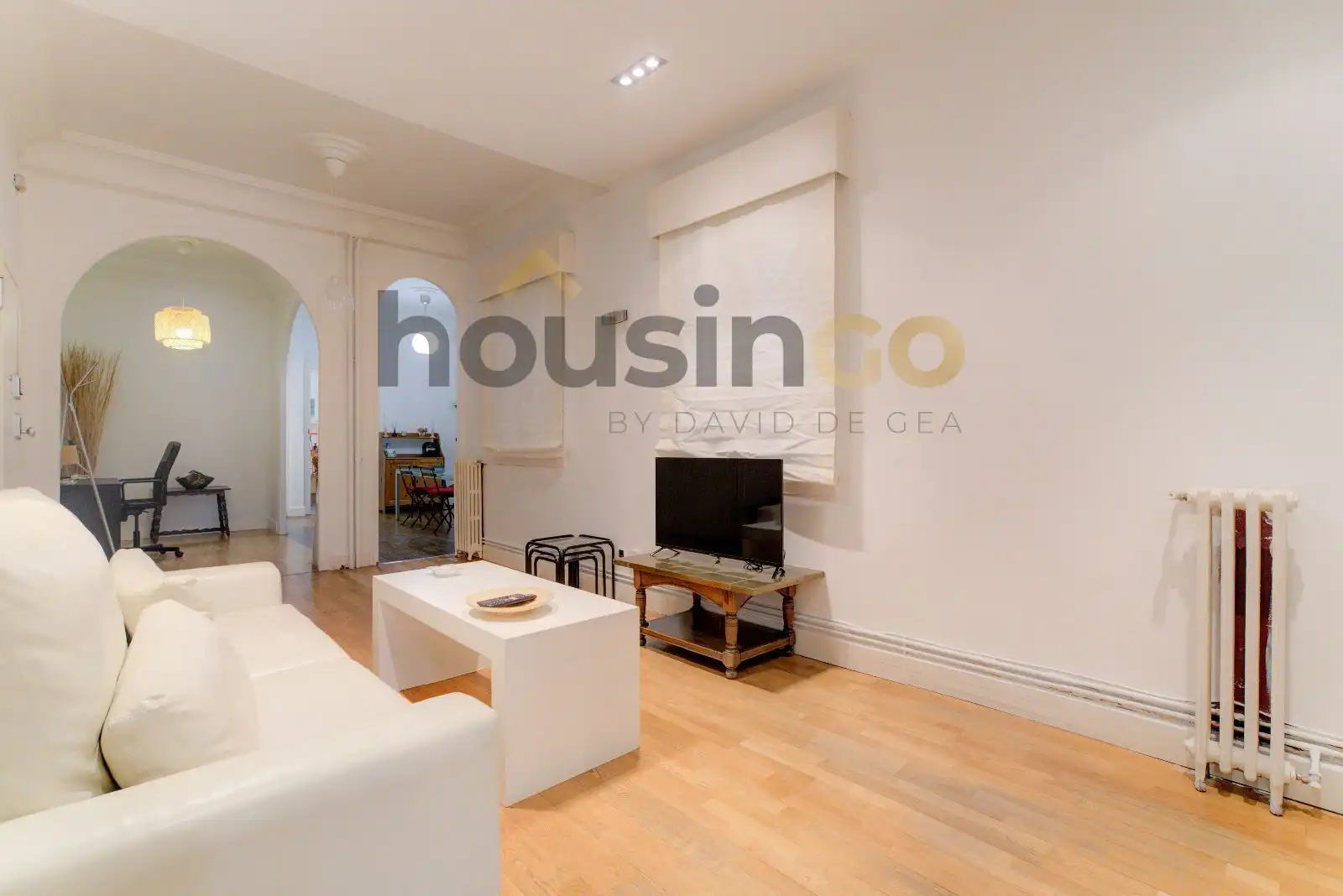 Living room of Flat for rent in Madrid  with Air Conditioner, Heating and Furnished