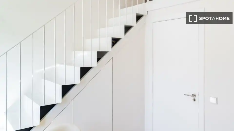 Apartament per a compartir en Sevilla amb Aire condicionat, Terrassa i Moblat