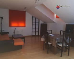 Sala d'estar de Apartament de lloguer en Bernuy de Porreros amb Calefacció i Moblat