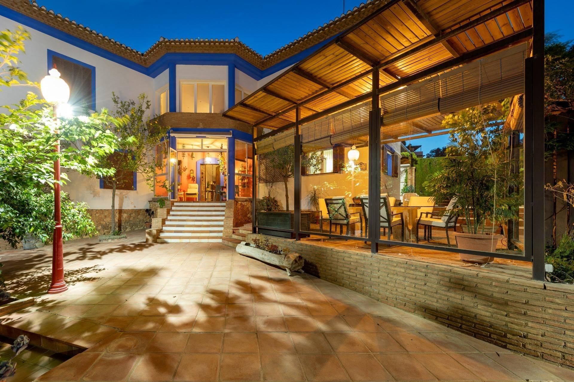 Terrassa de Casa o xalet en venda en Las Gabias amb Aire condicionat, Calefacció i Jardí privat