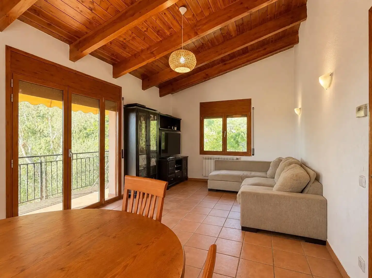Sala de estar de Casa o chalet en venta en Bigues i Riells del Fai con Calefacción, Jardín privado y Terraza