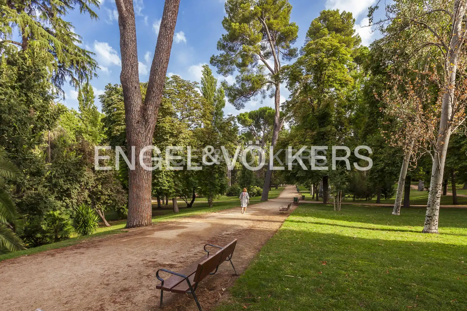 Vista exterior de Dúplex en venda en Madrid amb Aire condicionat, Calefacció i Jardí privat