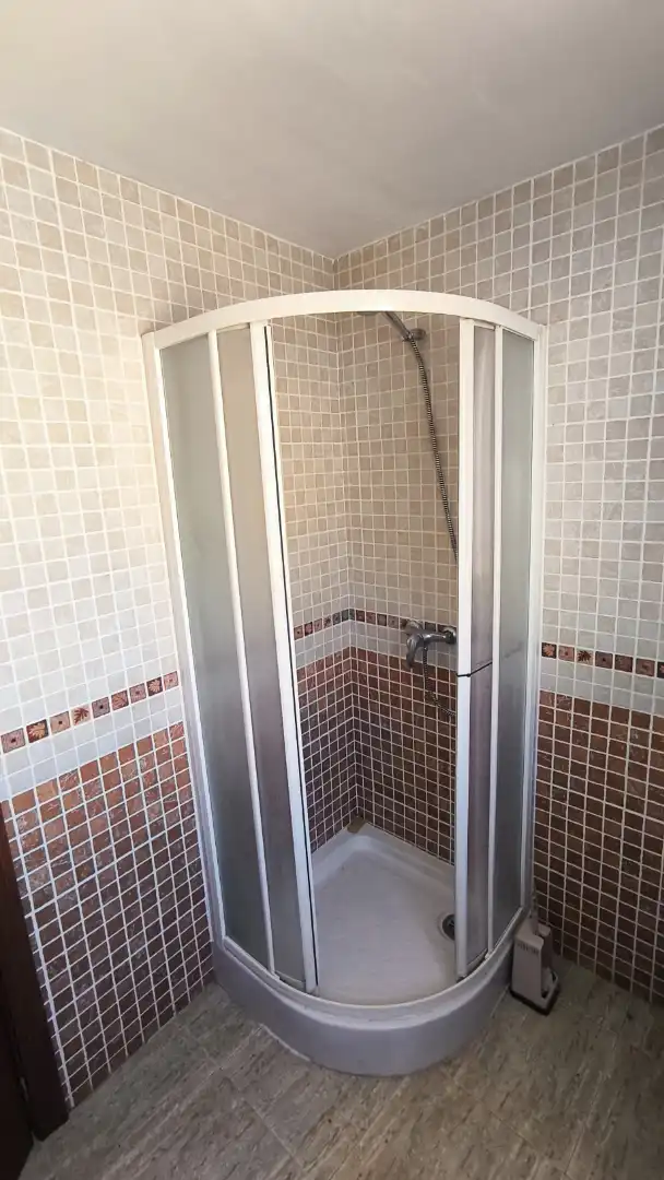 Bathroom of Houses for sale in Campillo de Arenas  with Furnished