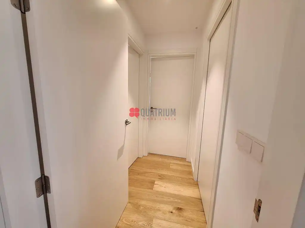 Habitación de Piso de alquiler en Santiago de Compostela  con Calefacción, Terraza y Amueblado