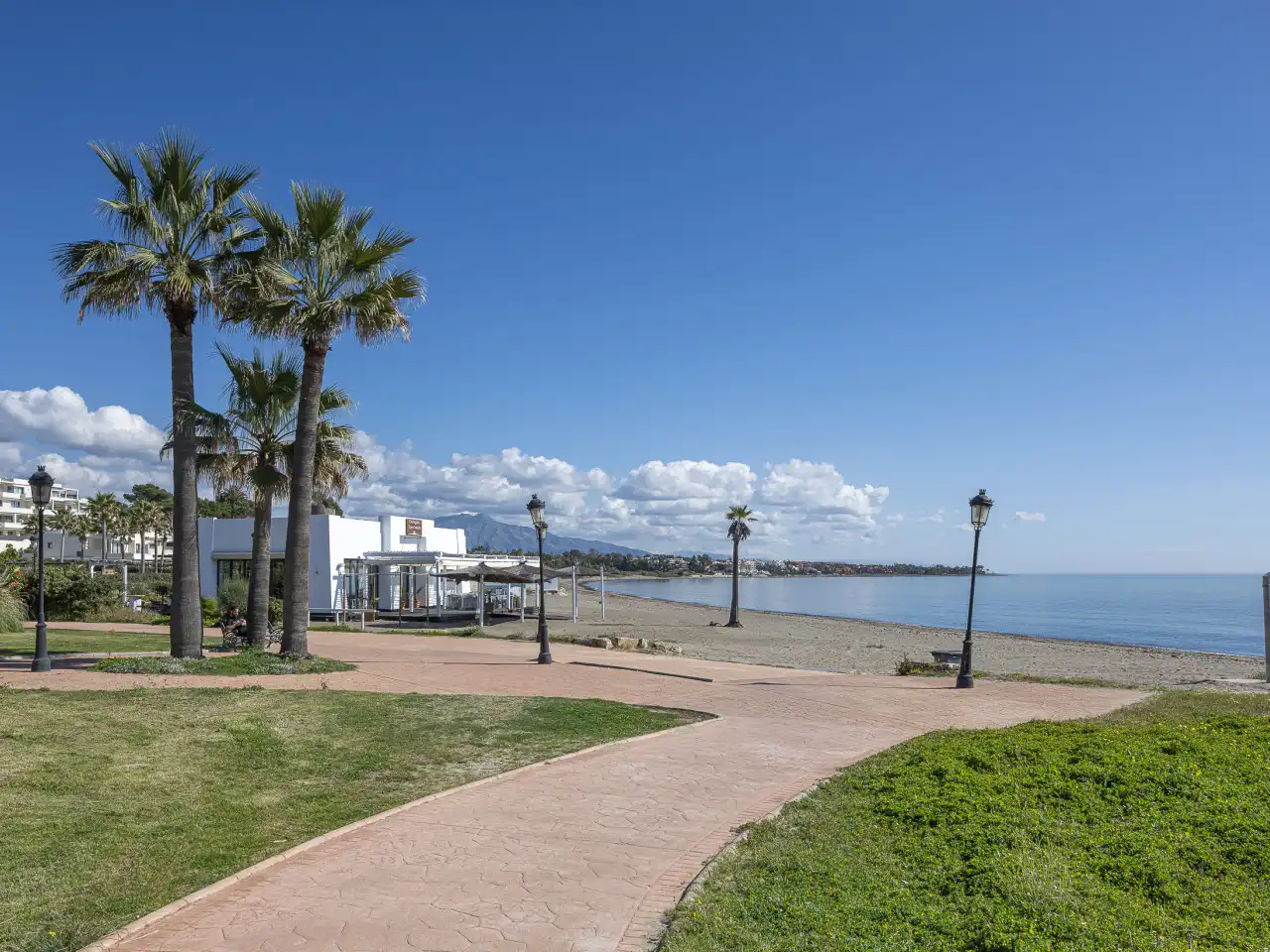 Duplexes for sale in Estepona  with Air Conditioner, Heating and Terrace