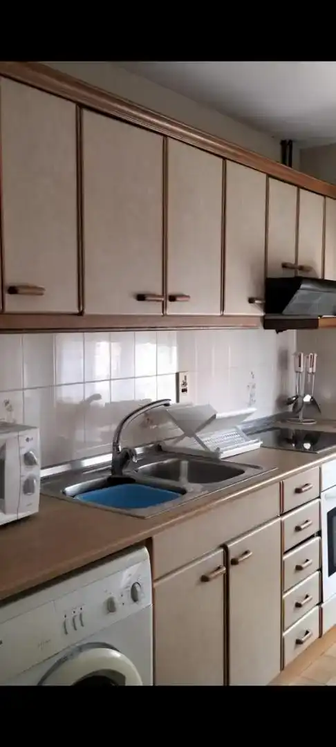 Küche von Wohnung zur Miete in Estercuel mit Möbliert, Ofen und Waschmaschine