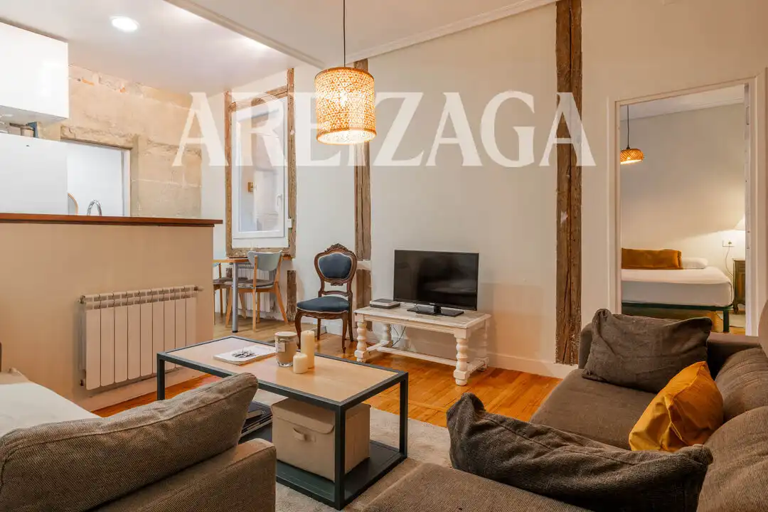 Sala d'estar de Pis en venda en Donostia - San Sebastián  amb Calefacció