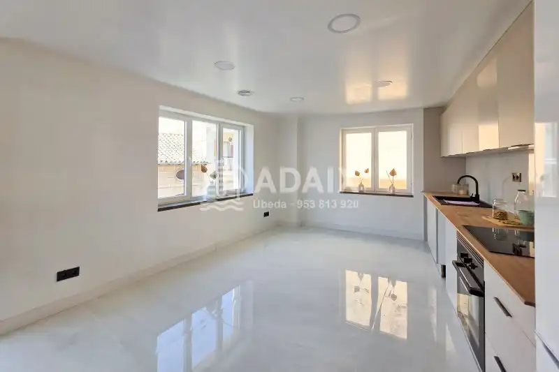 Bedroom of Flat for sale in Úbeda  with Air Conditioner, Heating and Parquet flooring
