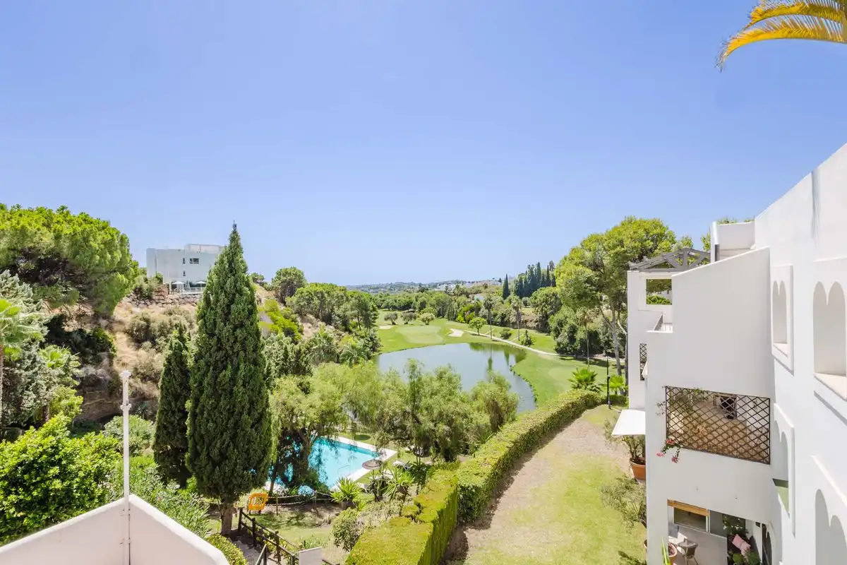 Garten von Wohnung zum Verkauf in Benahavís mit Klimaanlage, Heizung und Privatgarten