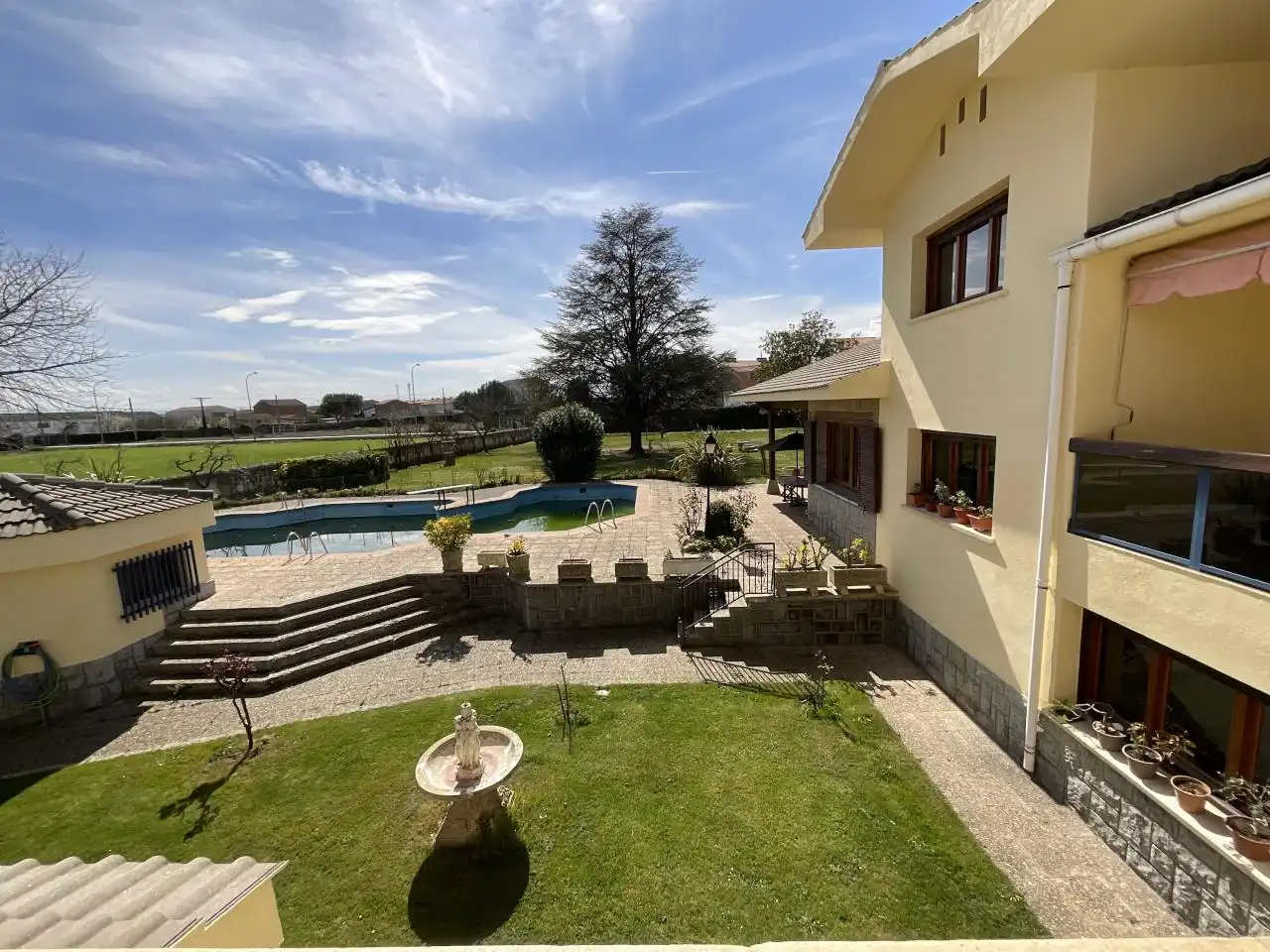 Jardí de Casa o xalet en venda en Castañares de Rioja amb Calefacció, Jardí privat i Parquet