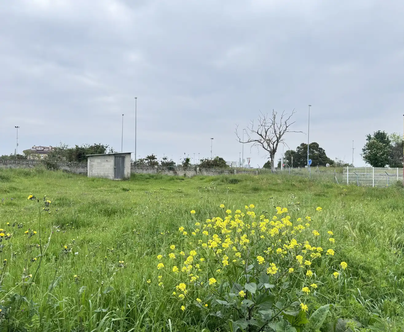 Casa o xalet en venda en Castrillón amb Calefacció, Jardí privat i Parquet