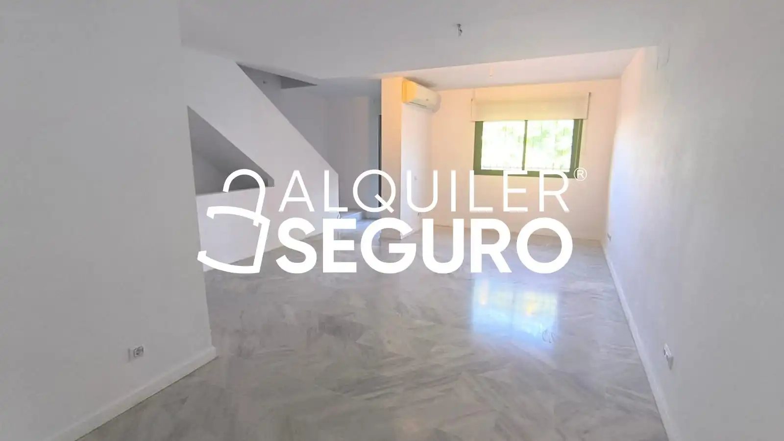 Sala de estar de Casa o chalet de alquiler en Gelves con Aire acondicionado