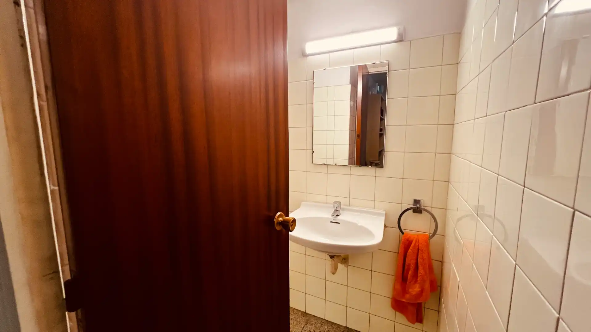 Bany de Pis en venda en Girona amb Aire condicionat, Calefacció i Terrassa