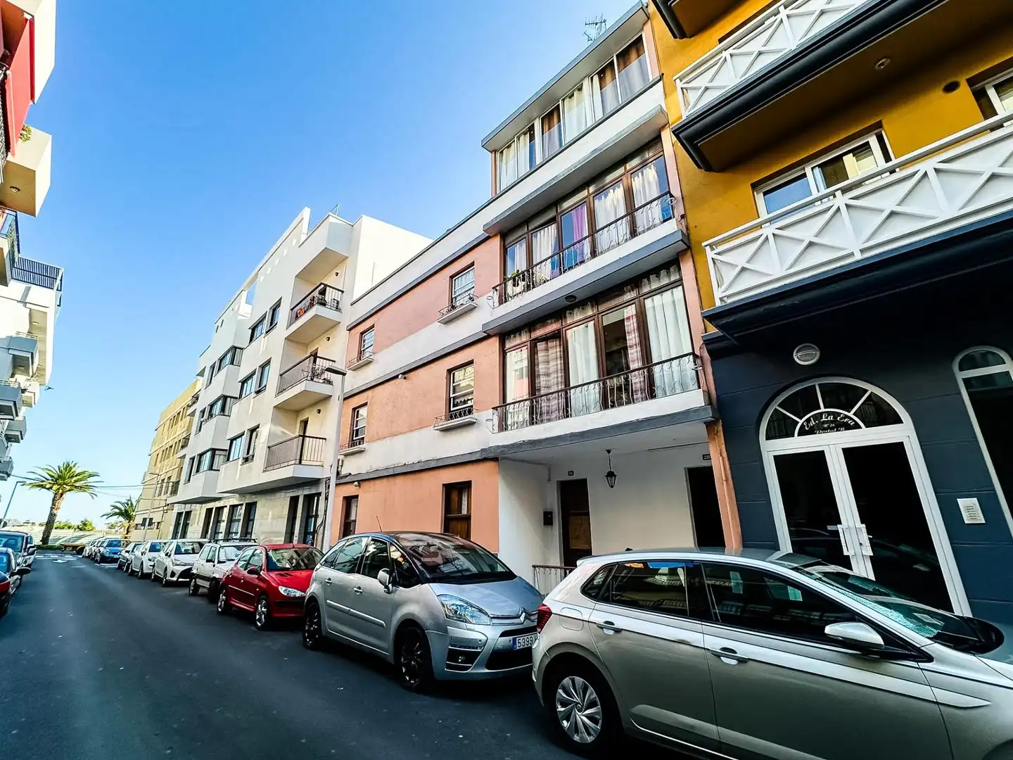 Vista exterior de Edificio en venta en Los Llanos de Aridane