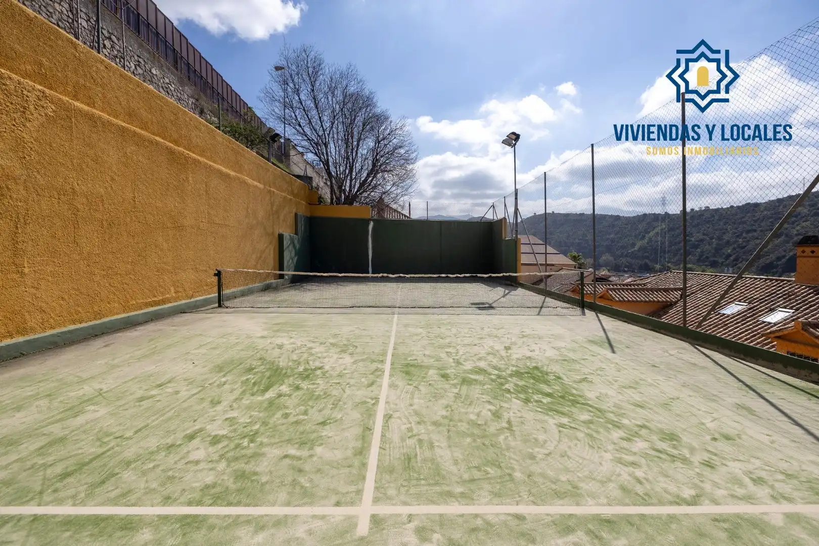Terraza de Casa adosada en venta en Granada con Aire acondicionado, Calefacción y Jardín privado