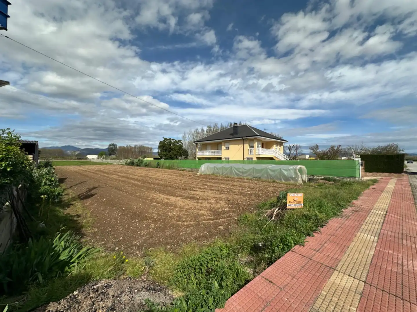 Residencial en venta en Carracedelo