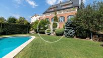 Jardí de Casa o xalet en venda en Sant Cugat del Vallès amb Aire condicionat, Terrassa i Piscina