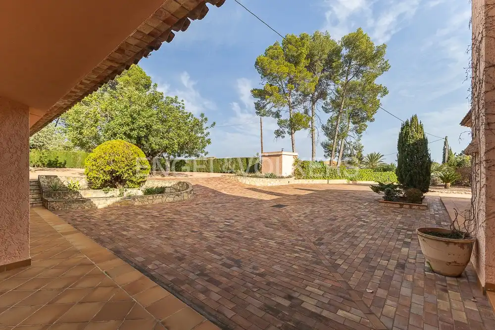 Vista exterior de Casa o xalet en venda en Ontinyent amb Calefacció, Jardí privat i Terrassa
