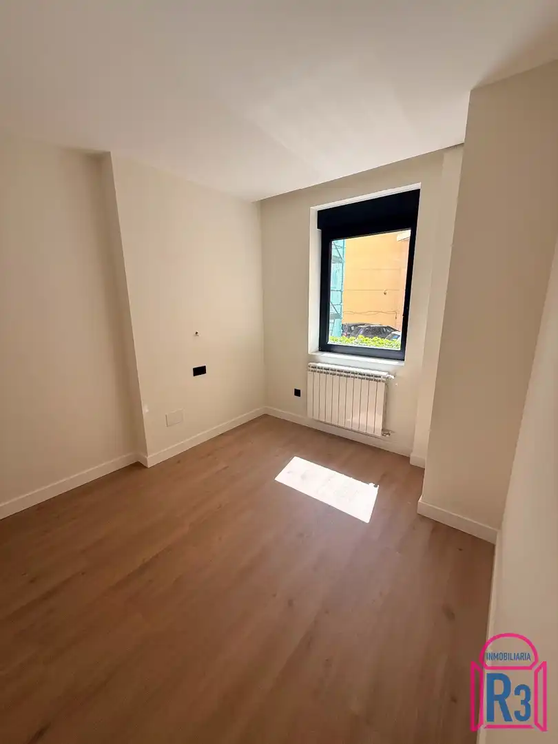 Habitación de Apartamento en venta en León Capital  con Calefacción