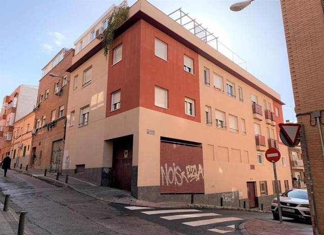 Garaje en Venta en c/ manchegos en Valdeacederas