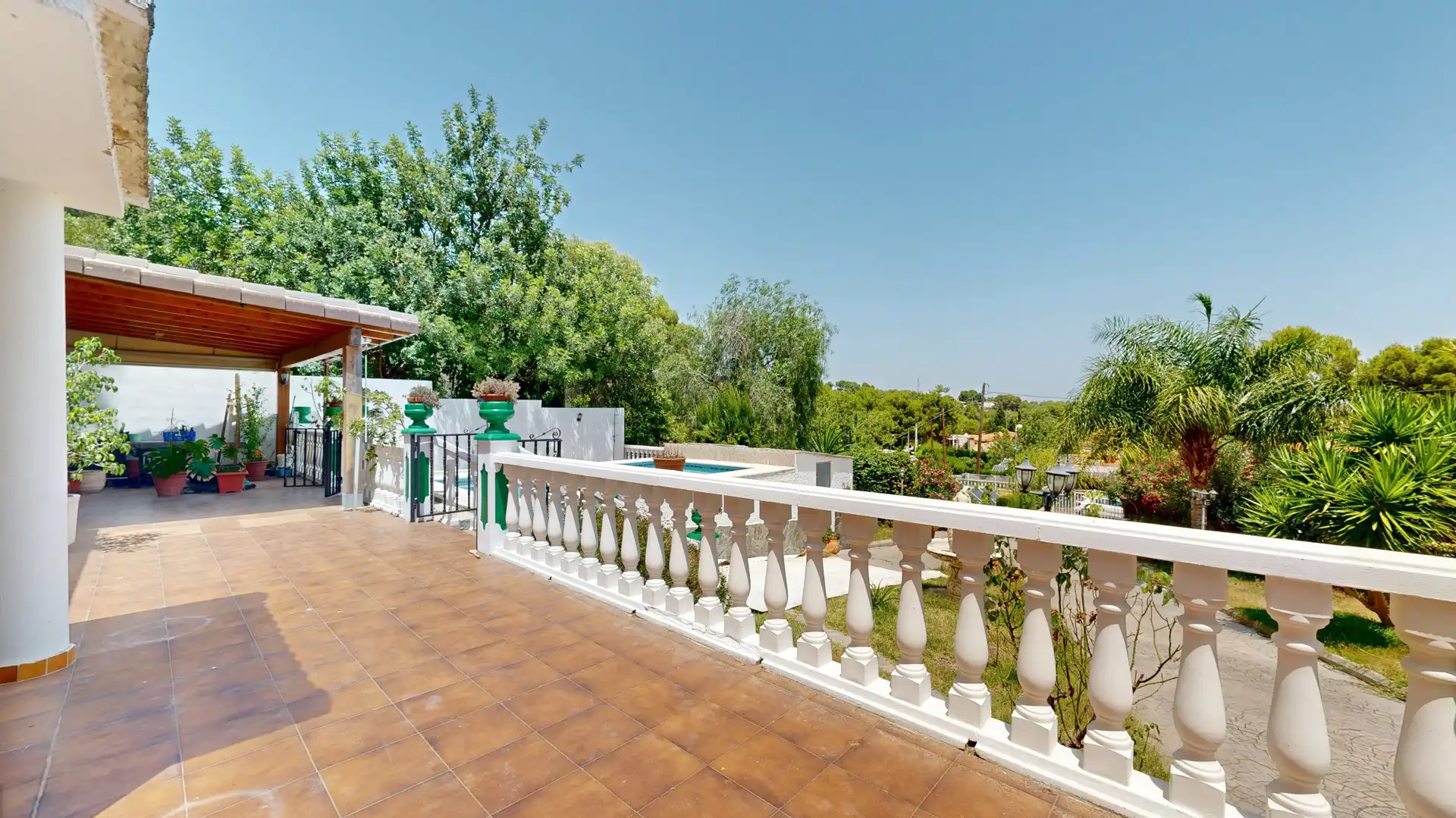 Terraza de Casa o chalet en venta en Chiva con Terraza, Trastero y Piscina