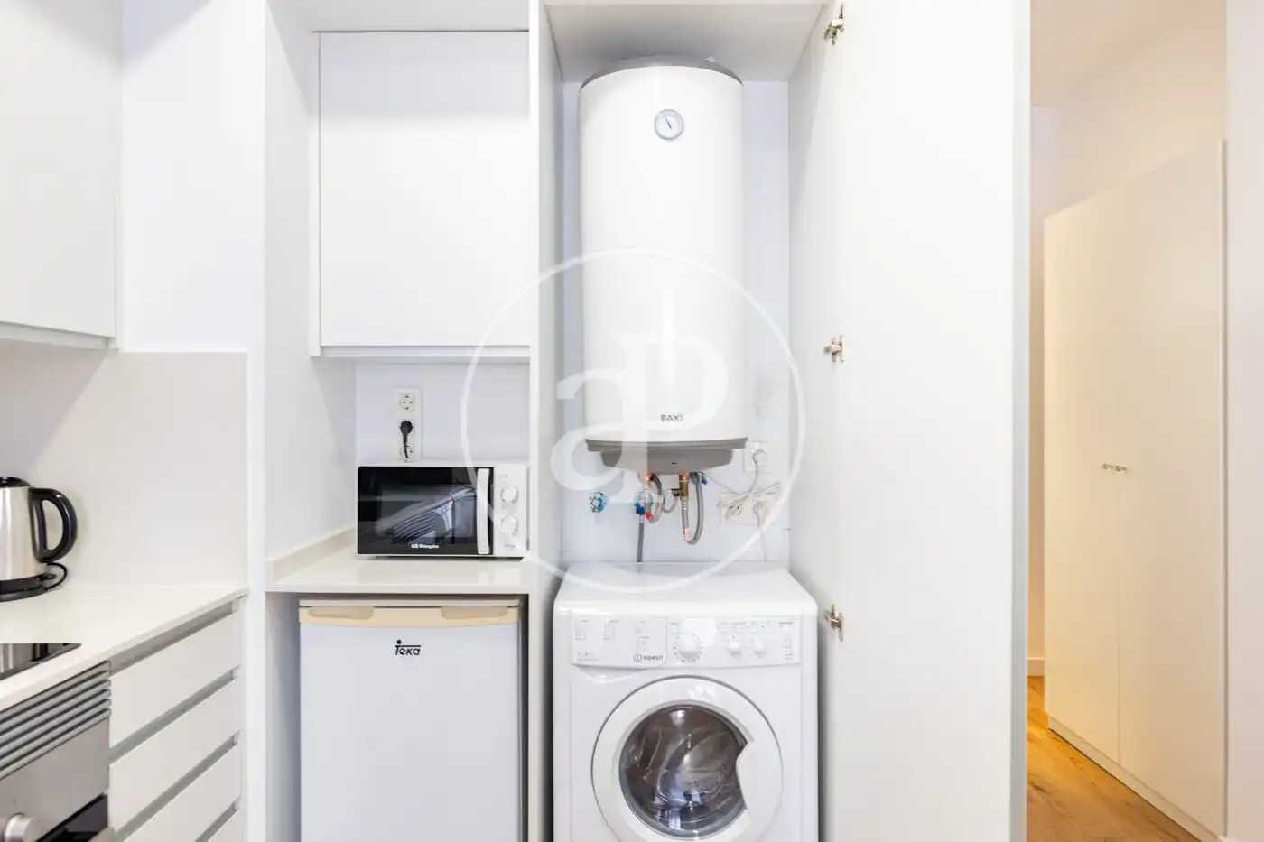 Kitchen of Flat for sale in Barcelona  with Air Conditioner, Heating and Community pool